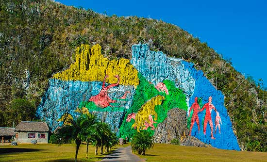 Mural de la Prehistoria en Valle de Viñales