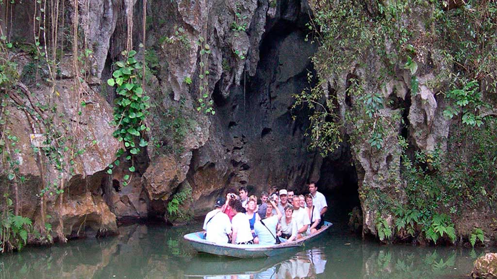 Aventura en el Valle de Viñales, Cueva del Indio