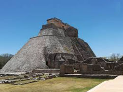 YAXCOPOIL & UXMAL